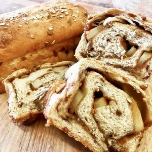 CARAMEL APPLE SWIRL BREAD